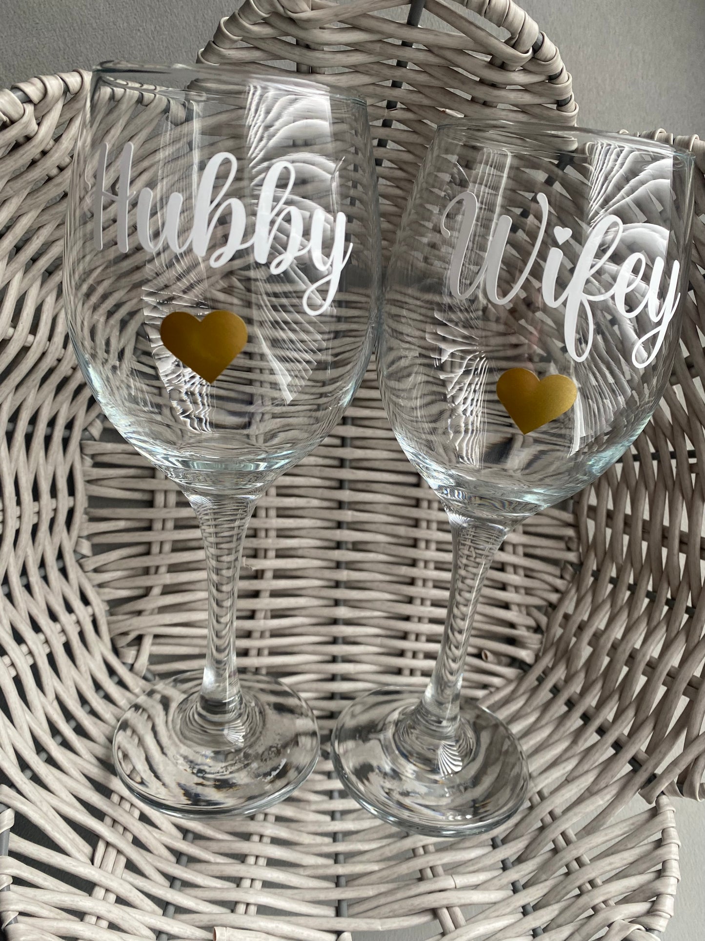 Hubby & Wifey Wine Glass Set